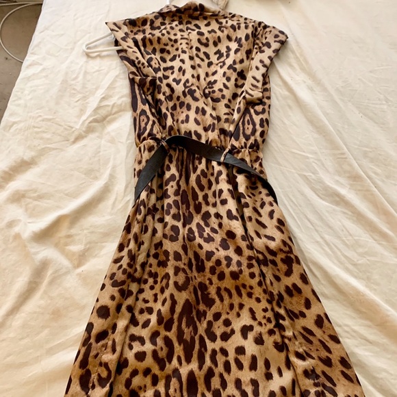 Costa Blanca Leopard Dress - Picture 3 of 7